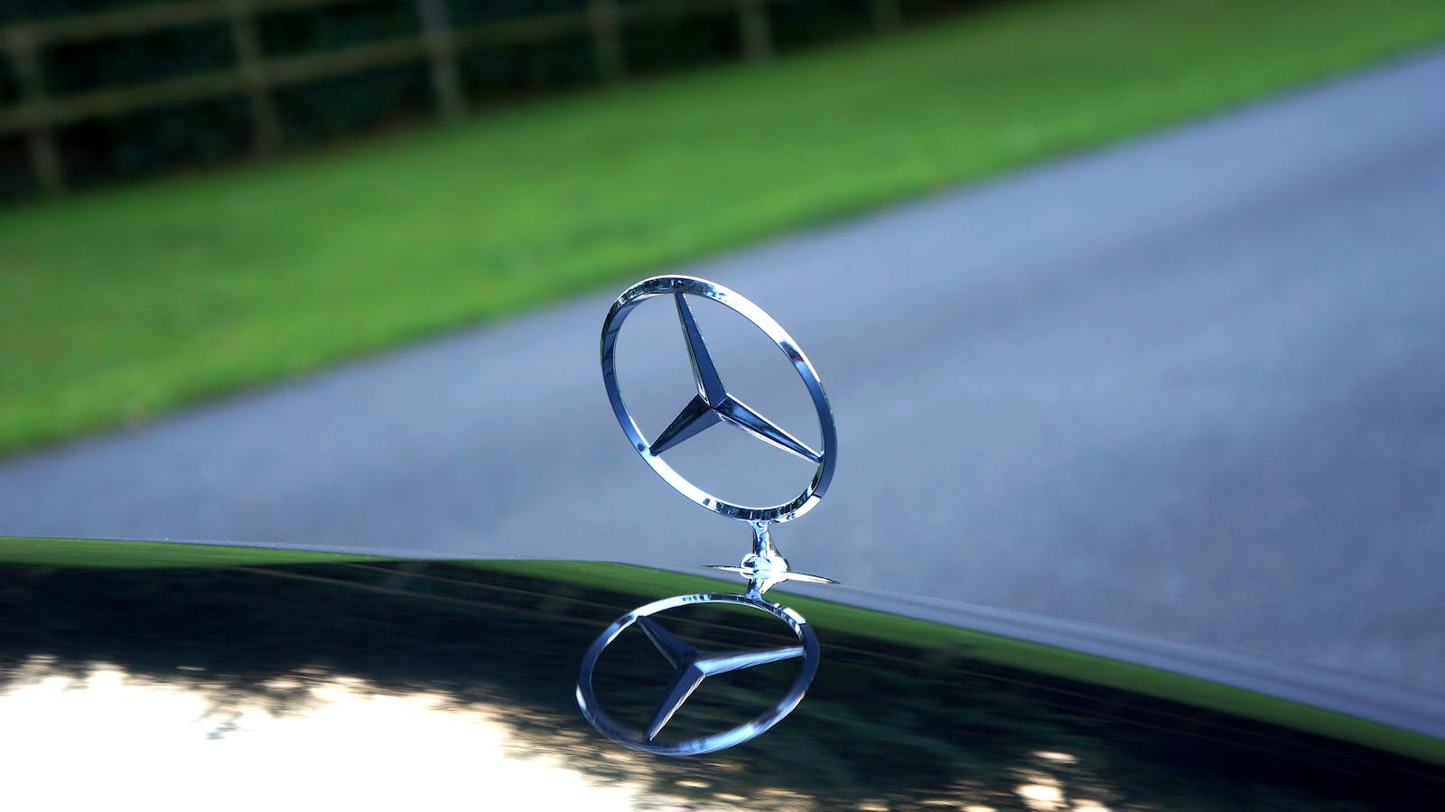 Mercedes-benz Logo Emblem