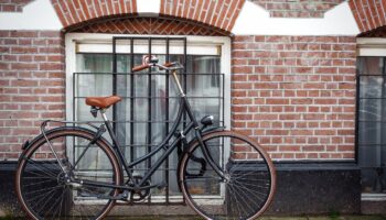 Dutch street with a bicycle